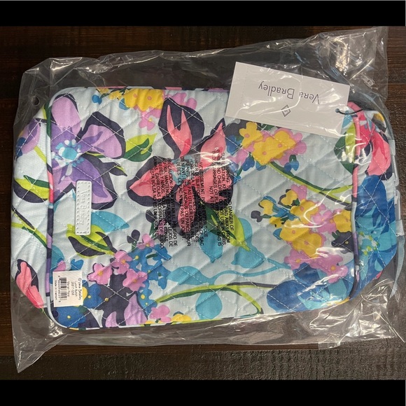 Vera Bradley Set Large Backpack, Lunch Bunch Bag and Zip ID/Lanyard 4 piece set - Picture 9 of 14